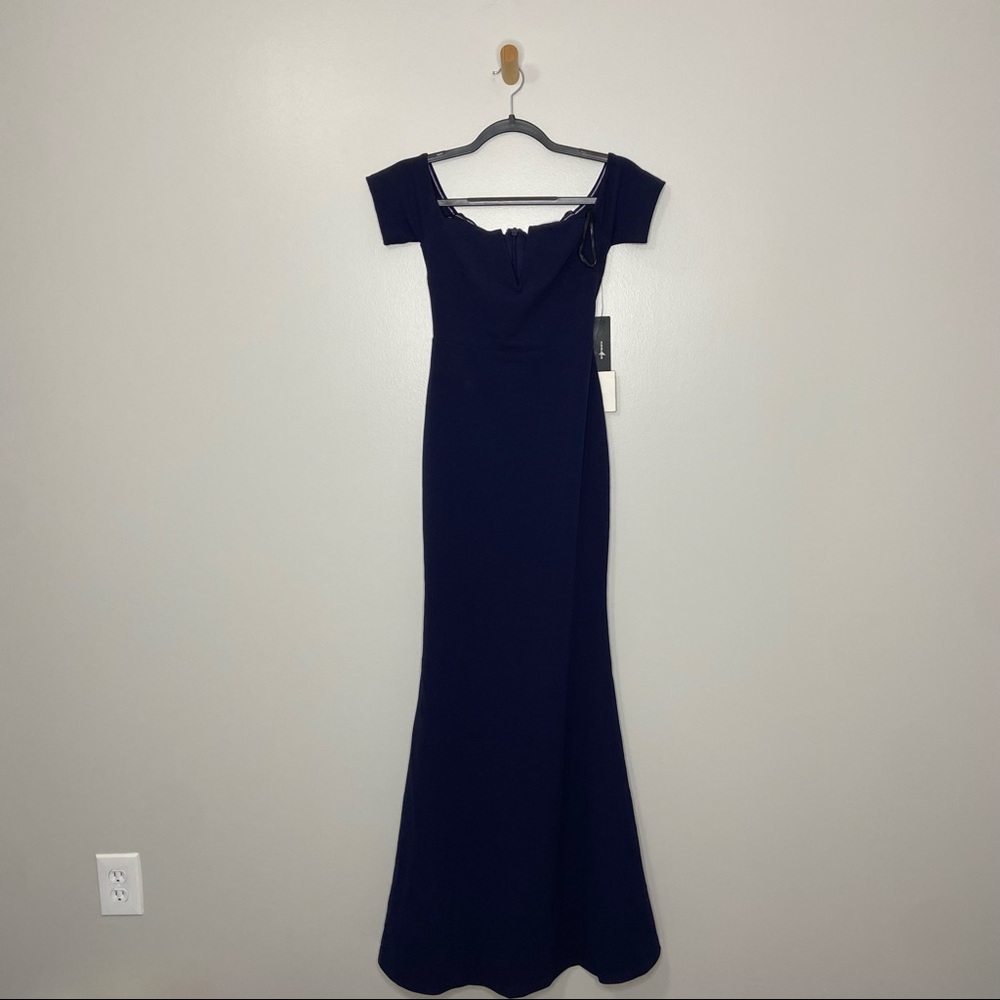 NWT LULUS Lynne Navy Blue Off the Shoulder Maxi XS - Picture 3 of 5